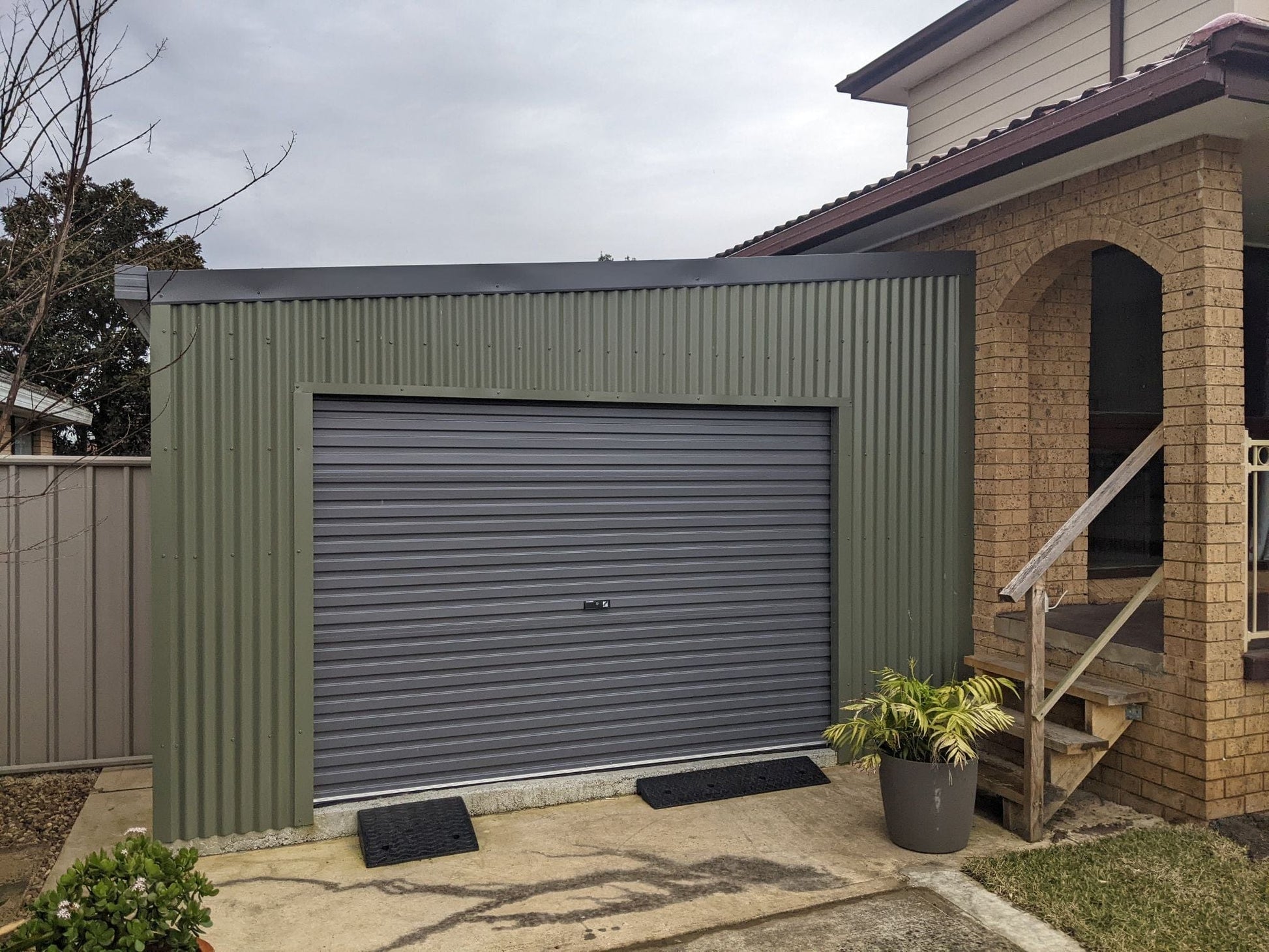 Ezy Blox Sheds Single Garage Skillion Kit- 3m(W) x 5m(L); 1 Roller Door