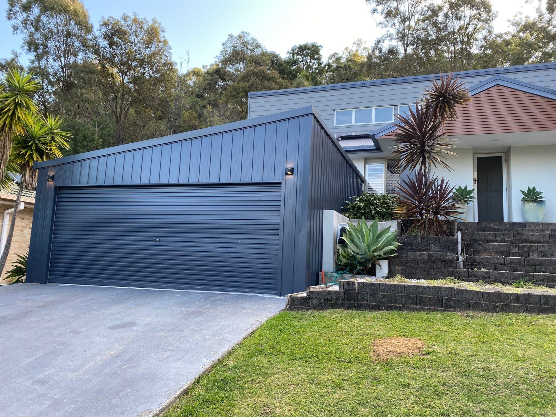 Ezy Blox Sheds Single Garage Skillion Kit- 3m(W) x 5m(L); 1 Roller Door