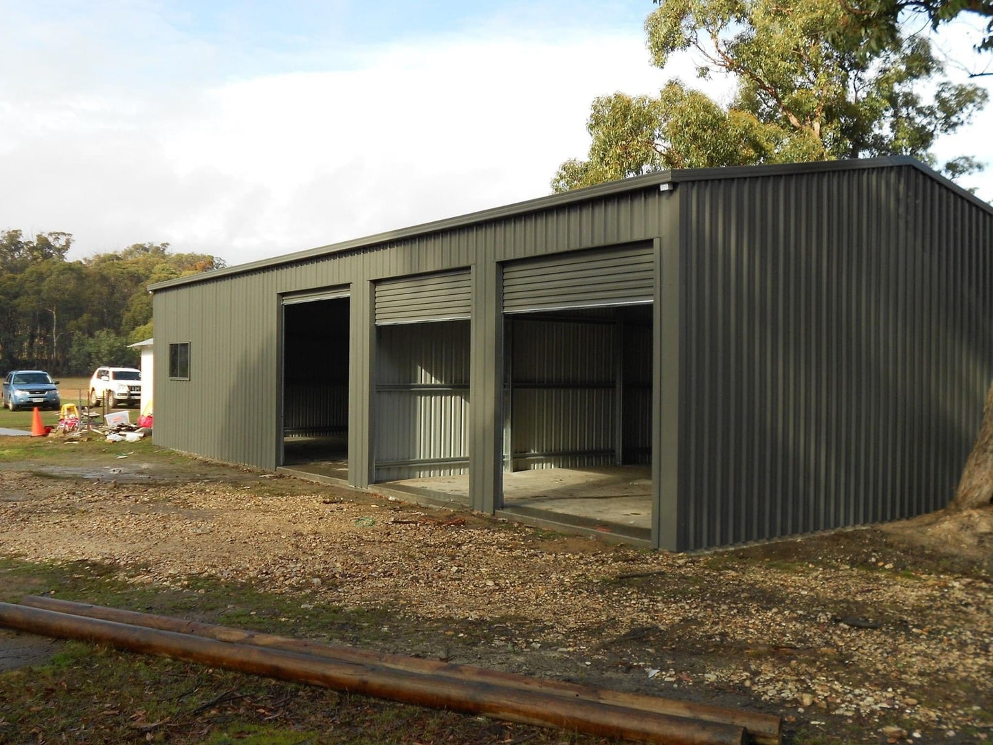 Ezy Blox Sheds Workshop- 12.6m(L) x 10.2m(W) ; 3 Roller Doors Inc.