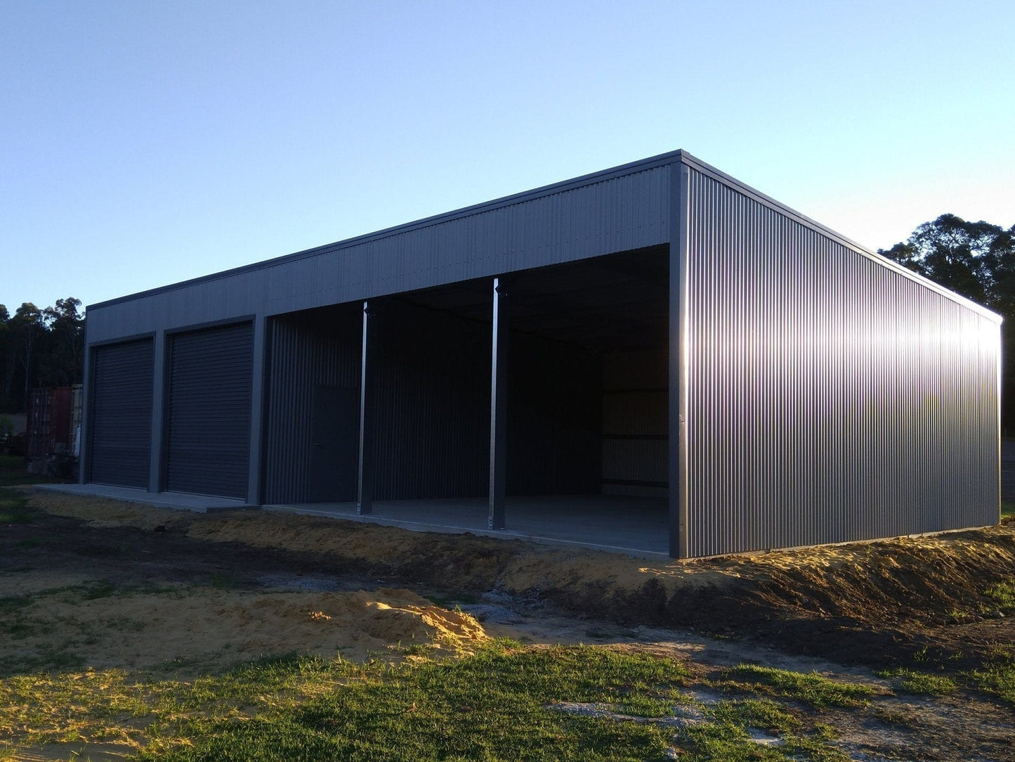 Ezy Blox Sheds Farm Shed Kit - 13.6m(W) x 16.0m(L); 4 Bay Shed