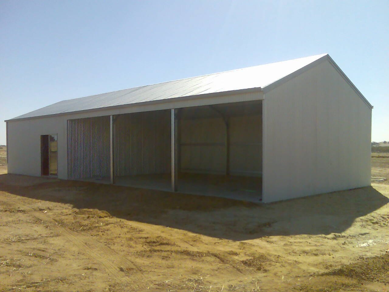 Ezy Blox Sheds Farm Shed Kit - 13.6m(W) x 16.0m(L); 4 Bay Shed
