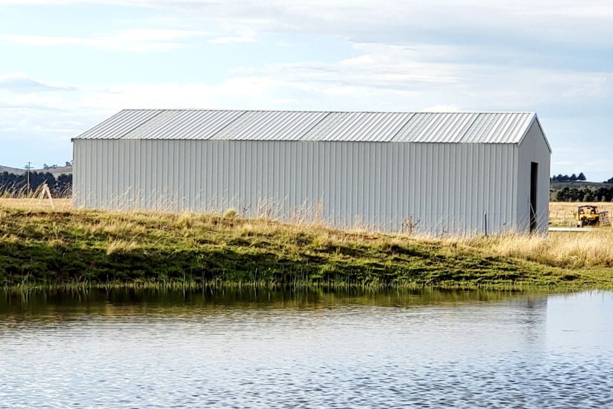 Ezy Blox Sheds Farm Shed Kit 13M (W) x 15M(L); 3.5M High, 2 Roller Doors